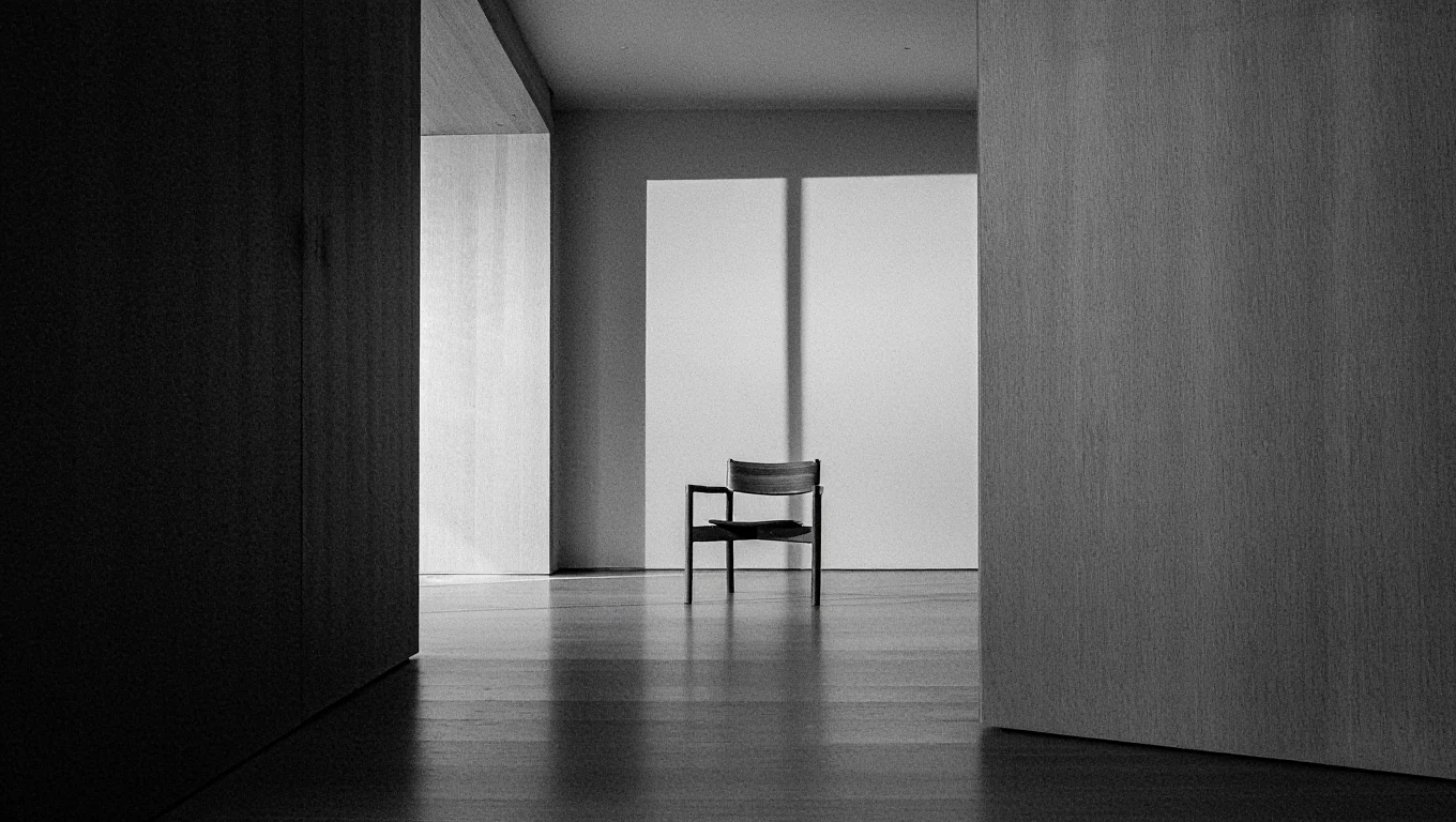 Minimal interior with carefully placed lighting